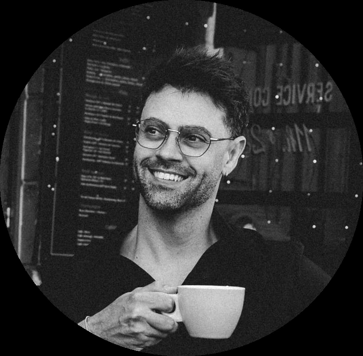Sylvain Mas de LOGOS Studio, conseil en création de site web sur WhatsApp